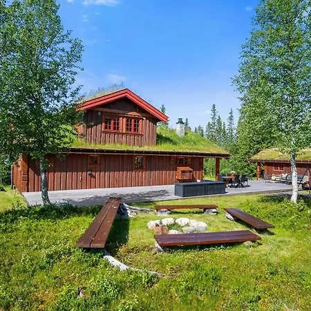 Ramstadbu -hytte Ved Vannet Nær Trondheim, 4 Soverom *